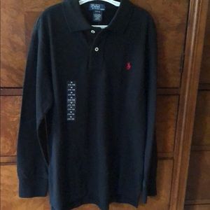 Boys new with tag’s
Longsleeved polo shirt